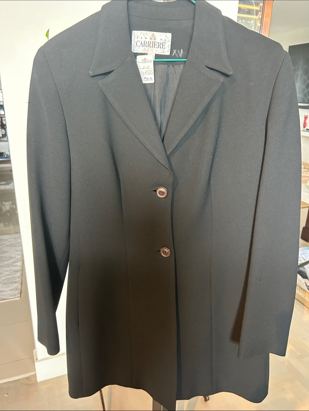 Femme De Carrière Women's Black Tailored car Coat. Side pockets.